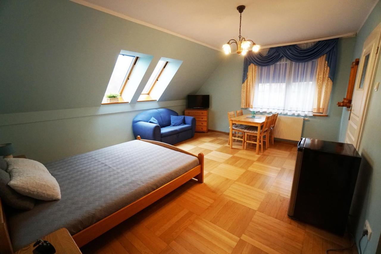 Bed and Breakfast Willa Nad Oczkiem à Świnoujście Extérieur photo